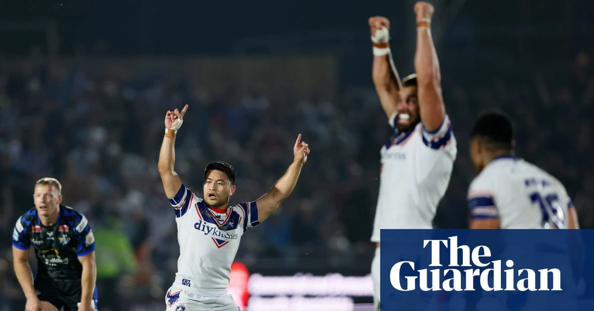 Mason Lino’s last-gasp drop goal stuns Leeds and boosts Wakefield’s playoff hopes