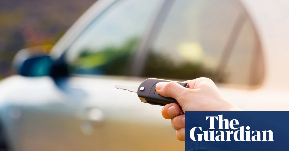 ‘Bereavement penalty’: people who lost partners hit by insurance premium rises