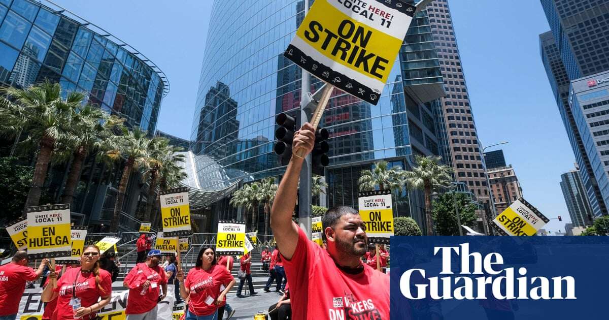 More than 10,000 US hotel workers strike on Labor Day weekend