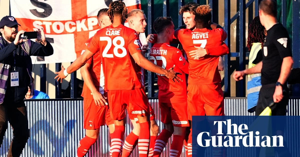Leyton Orient stun Stockport in shootout to reach League One playoff final