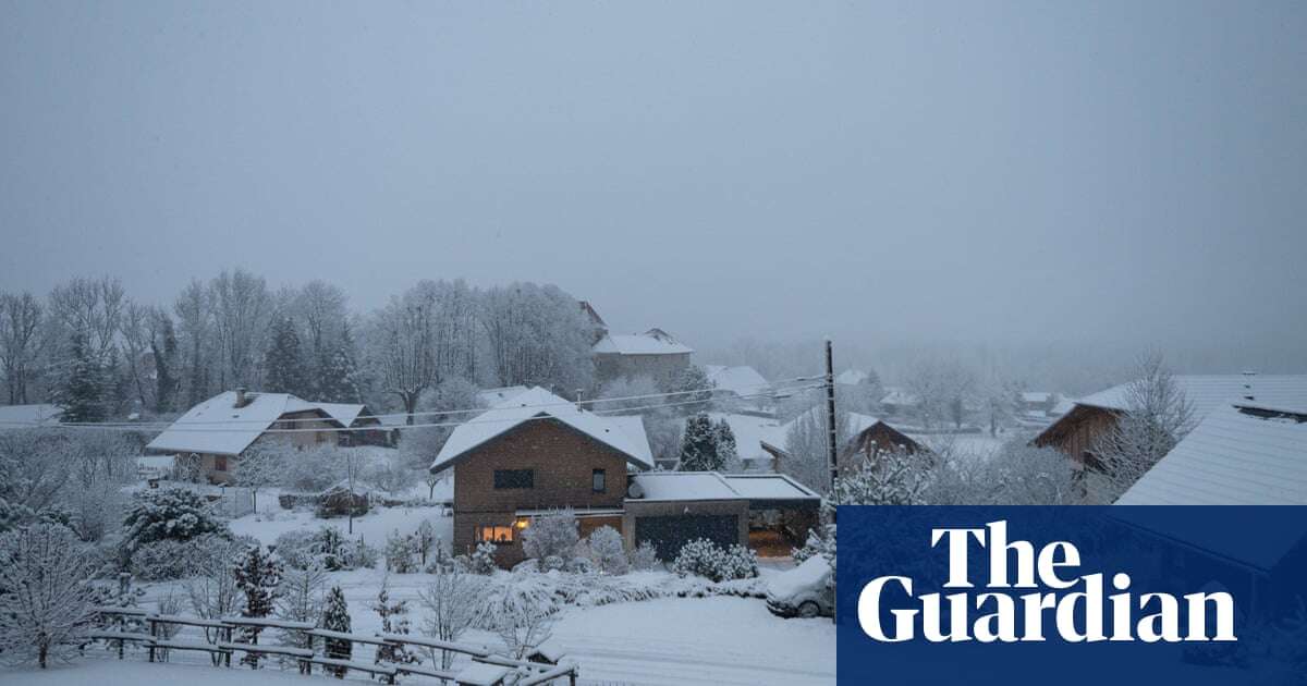 Weather tracker: storm brings well over a metre of snow to peaks in Alps