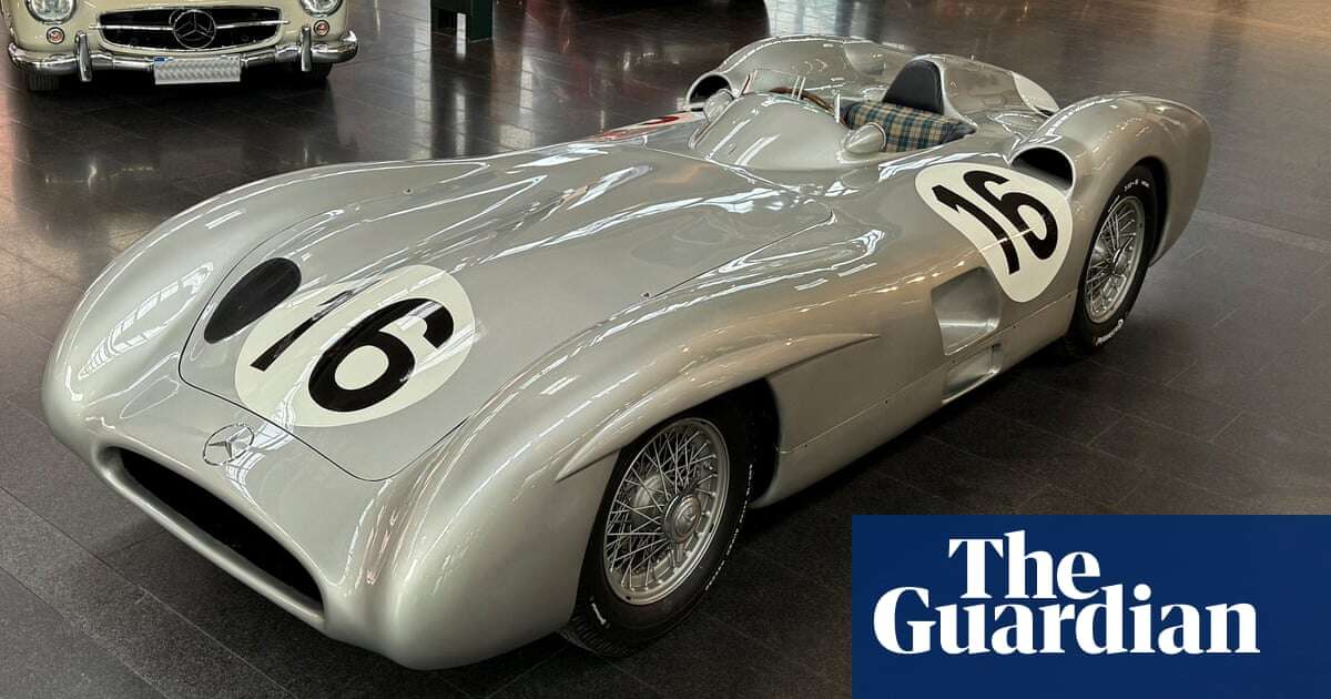 Mercedes grand prix car raced by Stirling Moss fetches record £42.7m