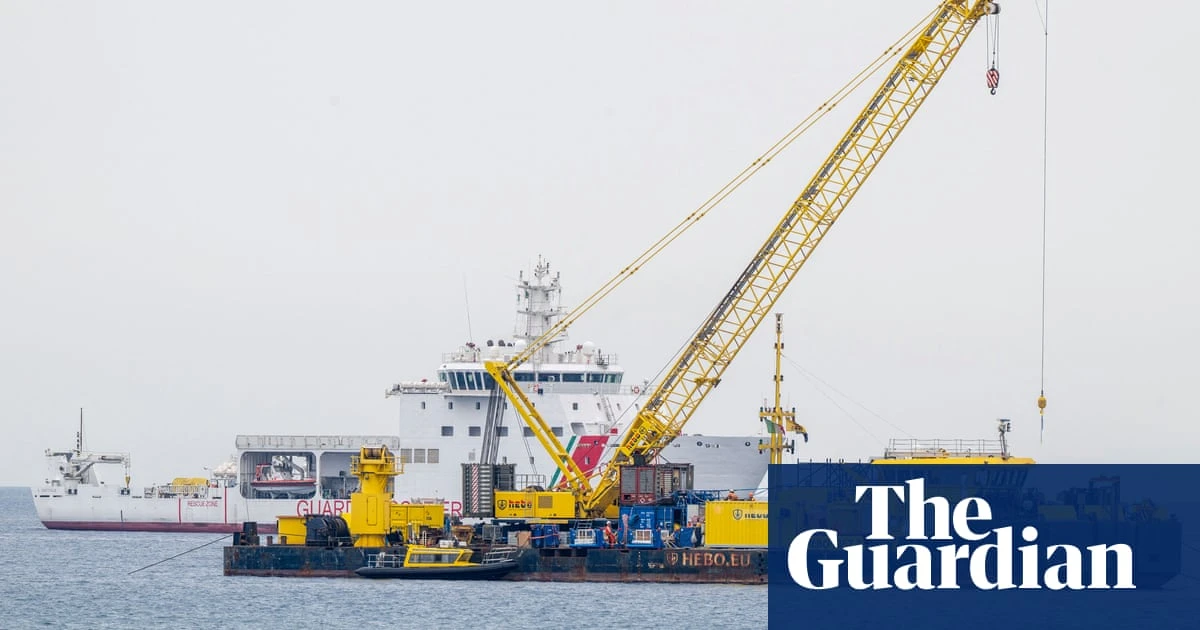 Operation to recover Mike Lynch’s superyacht suspended after diver dies