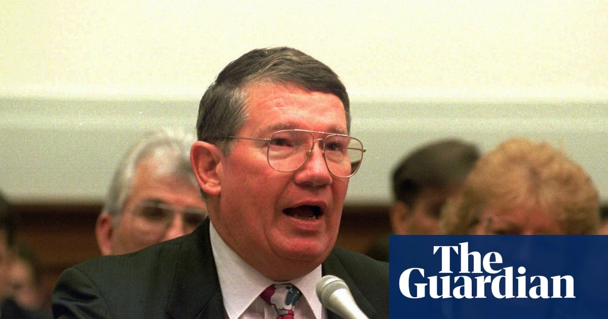 Duke Cunningham, Vietnam flying ace and congressman convicted of bribery, dies at 83