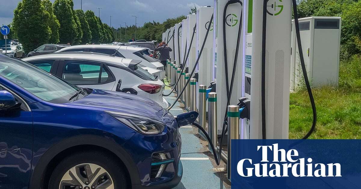 Big UK businesses tell Labour ‘don’t waver’ on EV targets as pressure grows