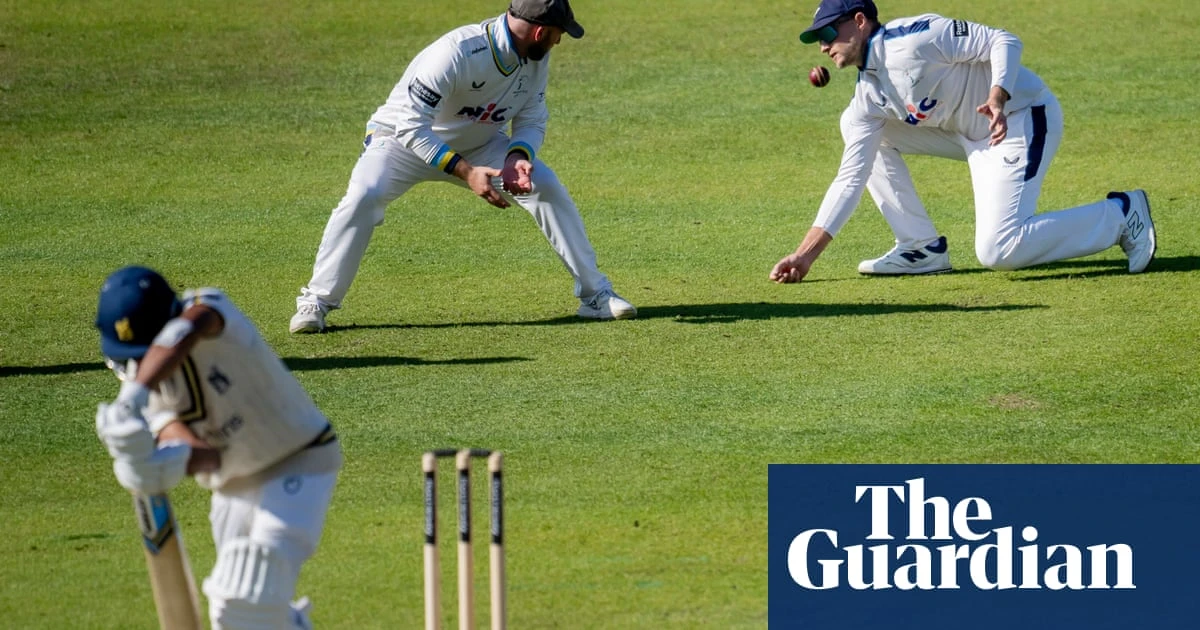 County cricket talking points: Bears beat Bairstow to go second