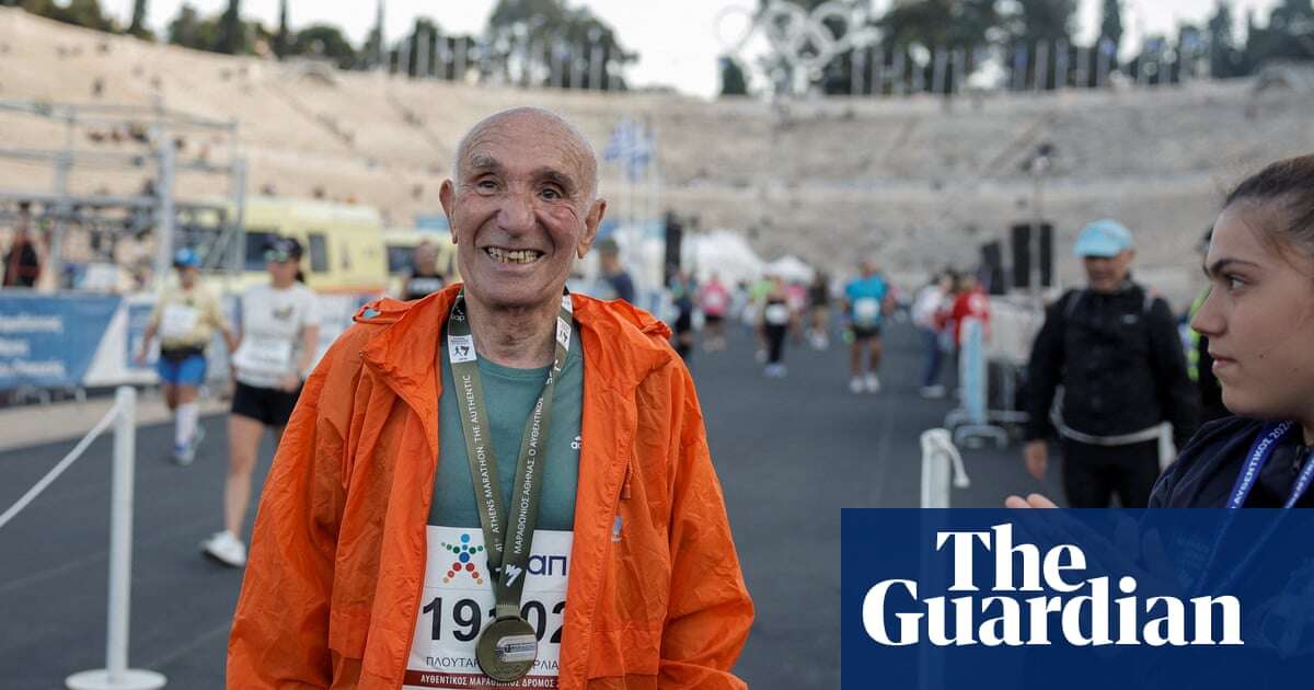 ‘We all can do it,’ says 88-year-old runner after completing 12th Athens Marathon