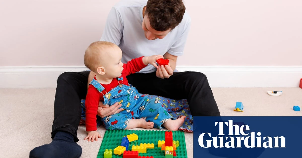 Fathers ‘betrayed’ by Labour workers’ rights bill, say paternity leave campaigners