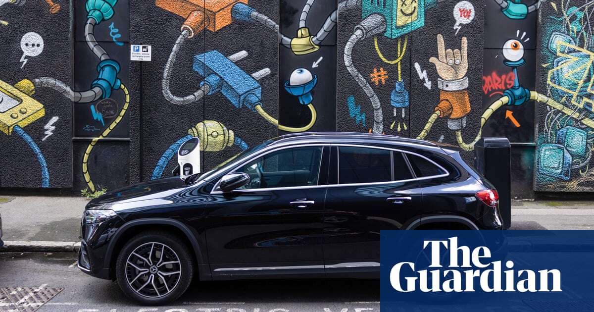 UK electric car drivers should be charged per mile, say campaigners