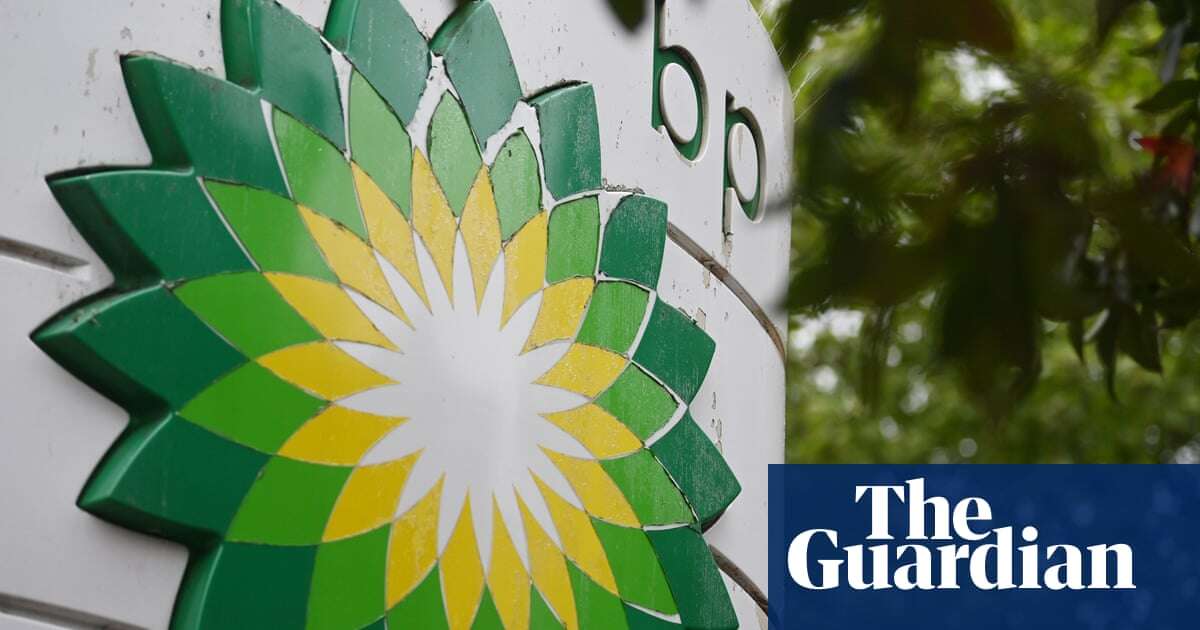 BP expected to scrap renewables target in shift back to fossil fuels