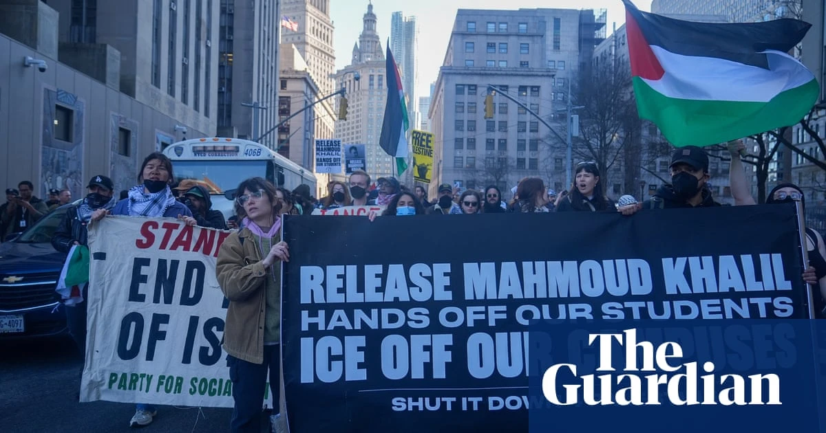 Protests in New York over attempt to deport Palestinian activist Mahmoud Khalil – video