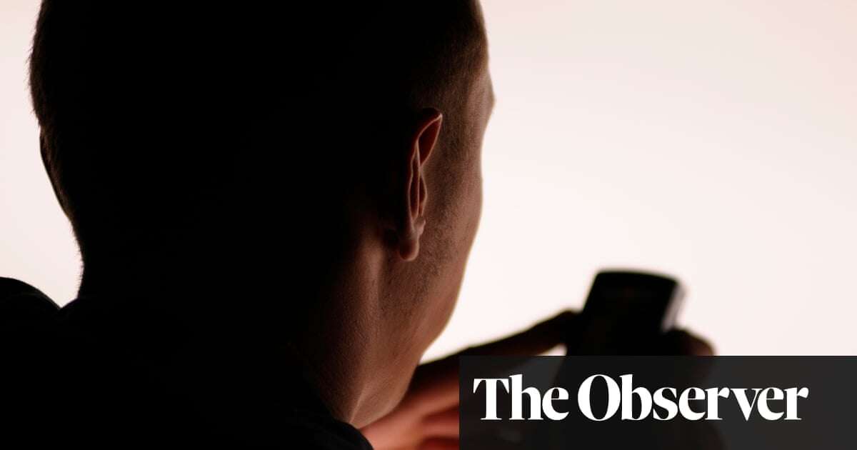 Prosecutors told to do more to strip ‘revenge porn’ abusers of victim images