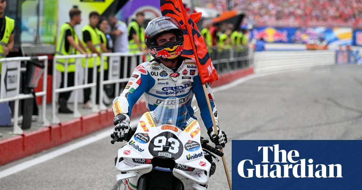 Marc Márquez storms to San Marino MotoGP win after Martín gamble backfires