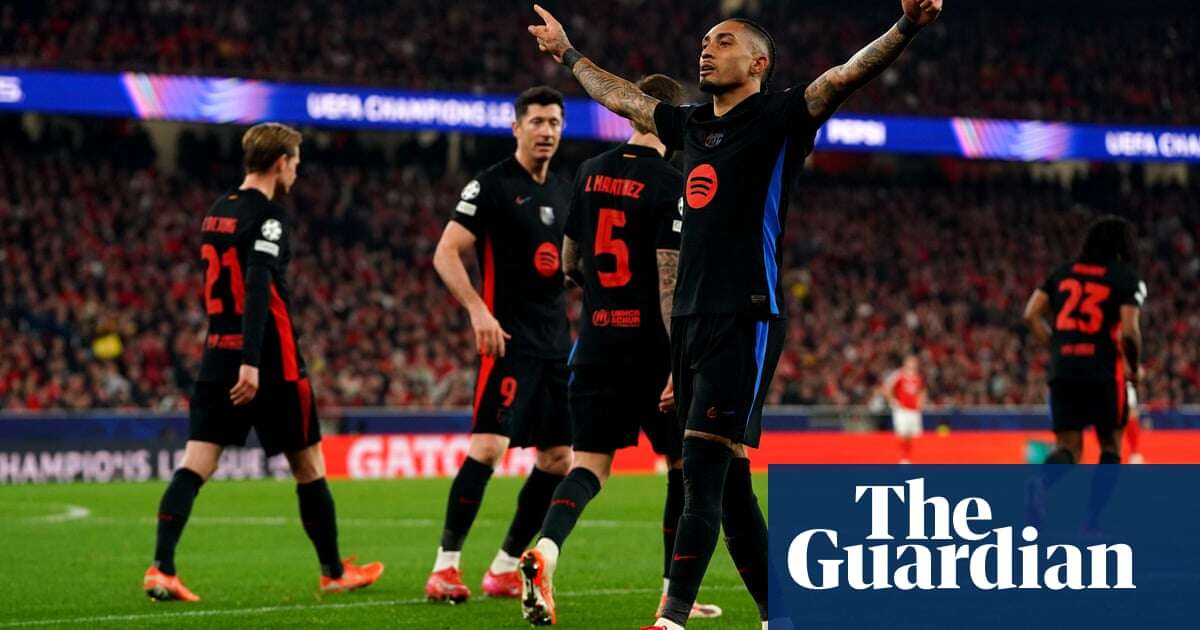 Raphinha strikes to give 10-man Barcelona last-16 edge over Benfica