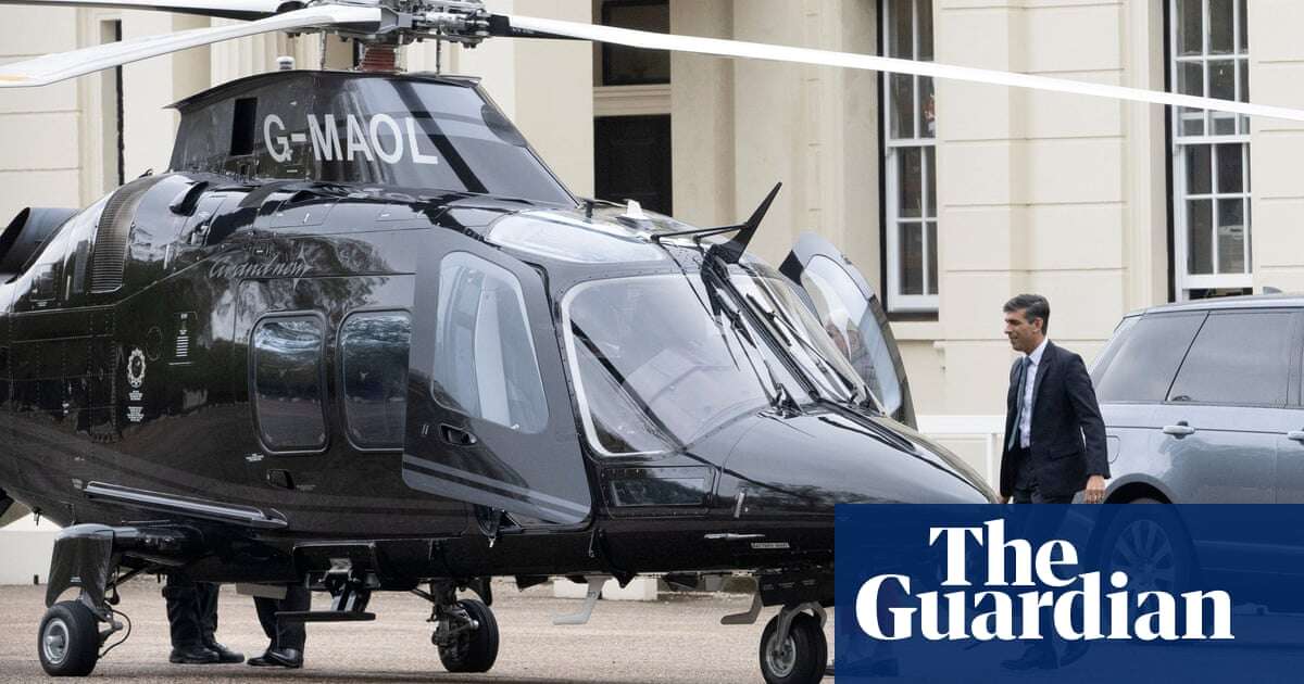 Starmer to end £40m helicopter contract in break from Sunak era