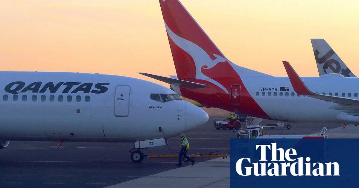 Hundreds of Qantas customers caught in frequent flyer cyber theft