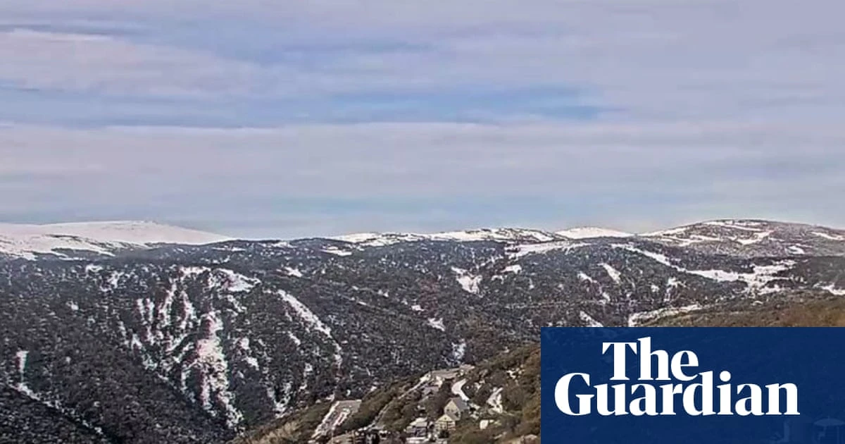 Australian ski resorts smash July climate records with temperatures 12C above average
