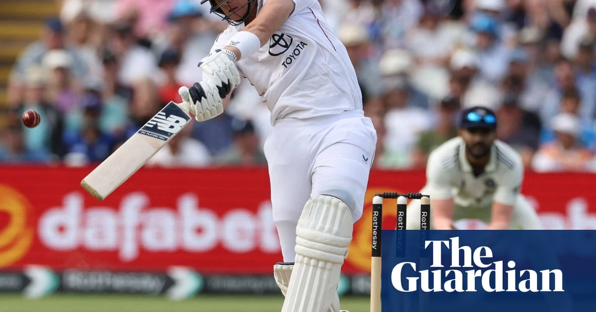 Jamie Smith’s sensational century gives England hope but India seize their moment