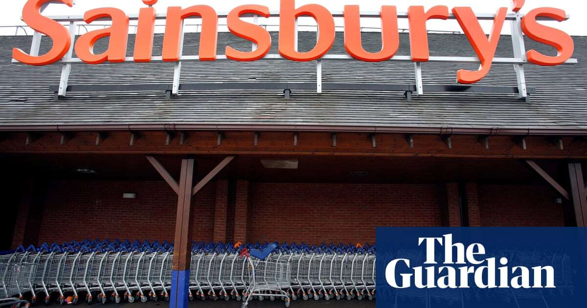 Sainsbury’s to cut 3,000 jobs as it shuts hot food counters and cafes