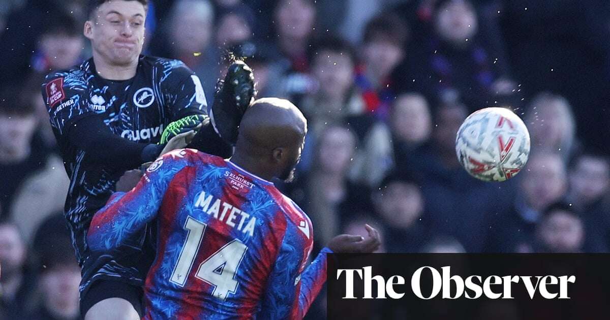 Crystal Palace through after Millwall keeper’s red for head-high tackle on Mateta