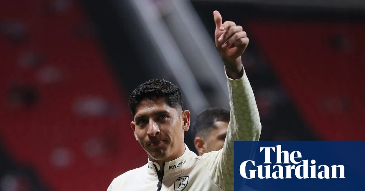 Transfer latest: Edson Álvarez loan gives West Ham chance to recruit