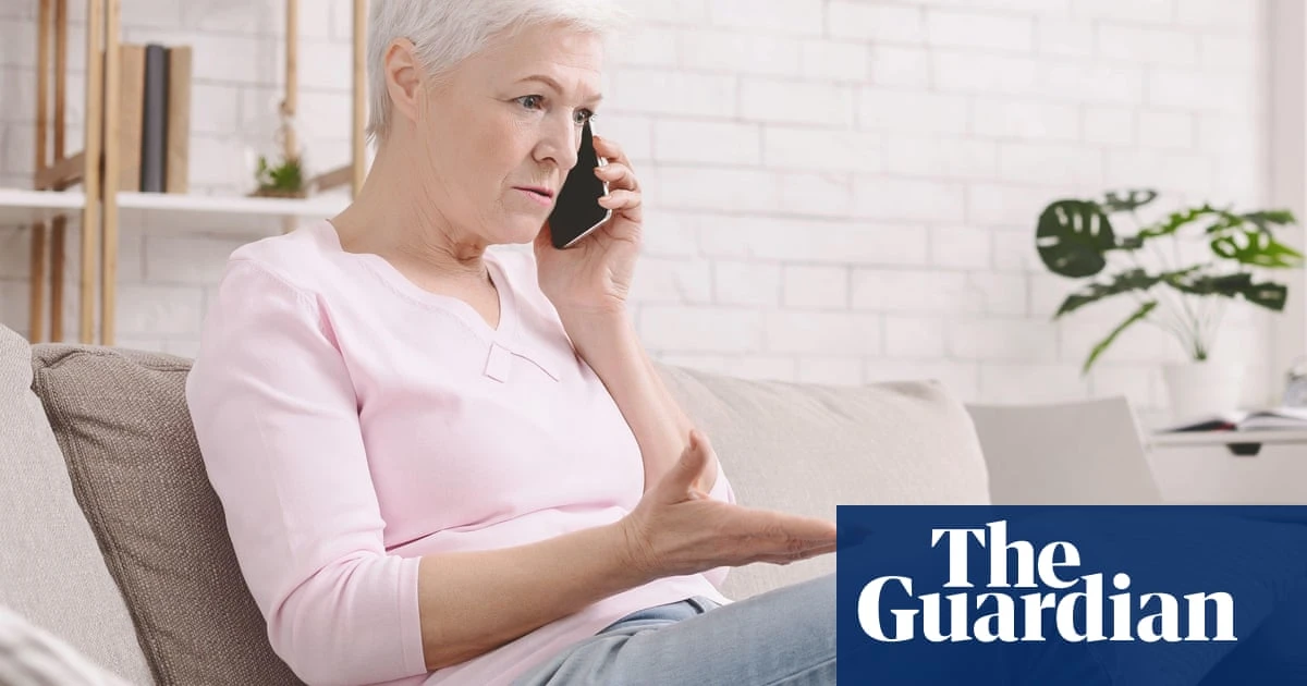 ‘There’s a problem at your bank’: UK police raise alarm over courier fraud