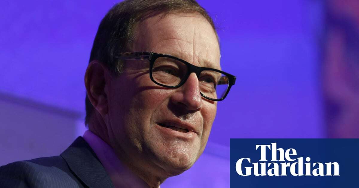 Richard Desmond set for court clash with regulator over National Lottery bid