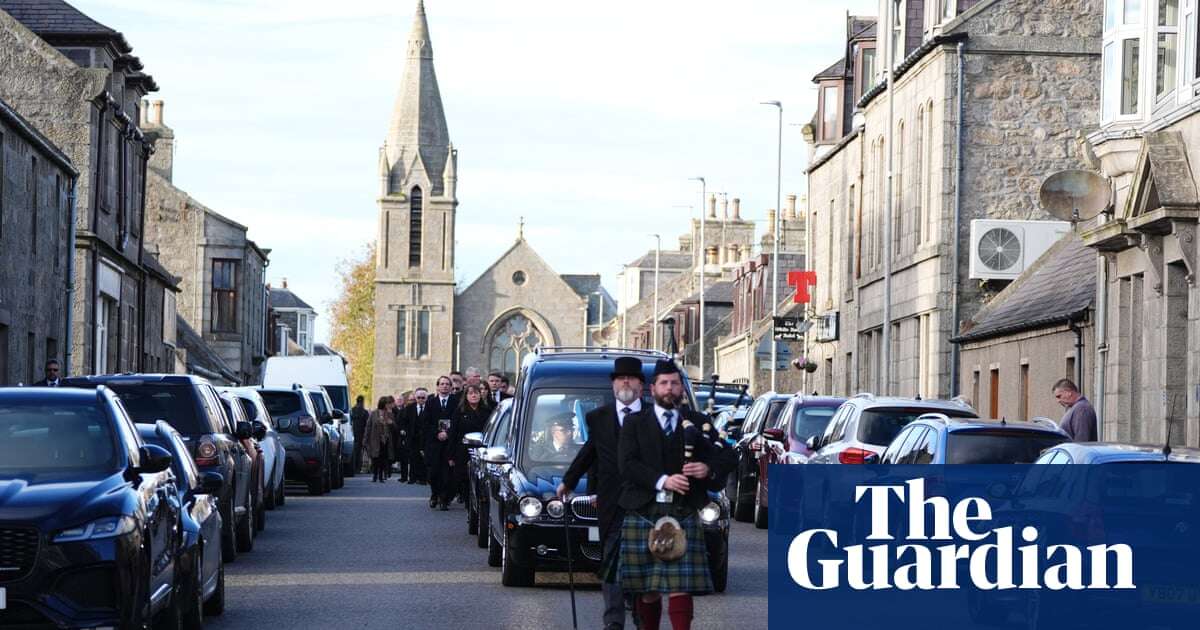 Mourners say goodbye to ‘political giant’ Alex Salmond at funeral