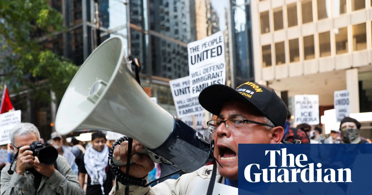 Lawmakers slam Ice after US military veterans are arrested, injured