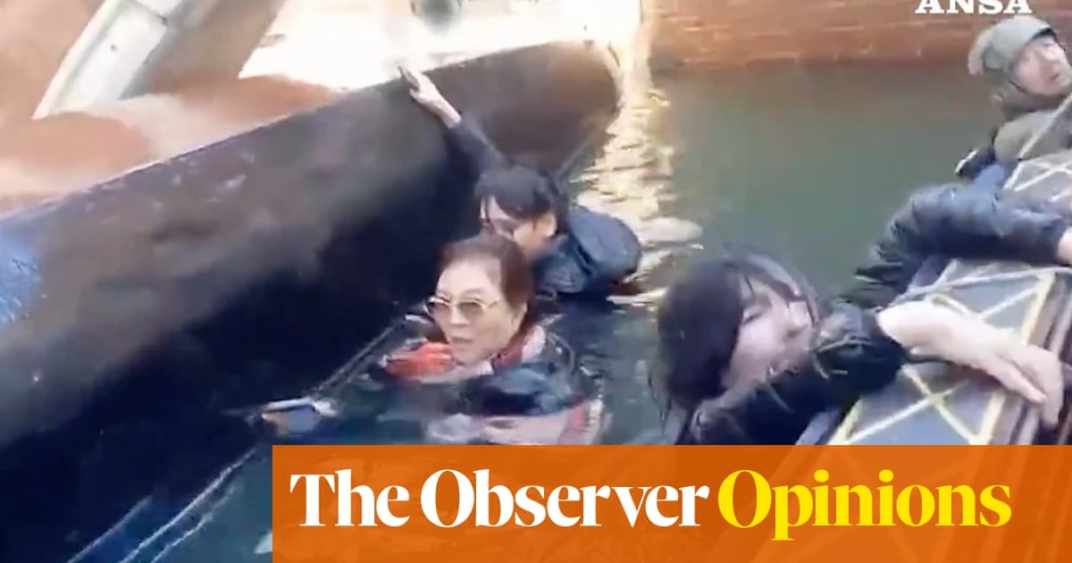 I’d never fall into a Venice canal taking selfies – all mine are done in secret | Sophie Heawood