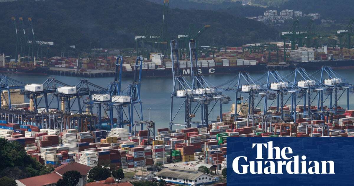 Hong Kong firm to sell stake in Panama canal ports to BlackRock group