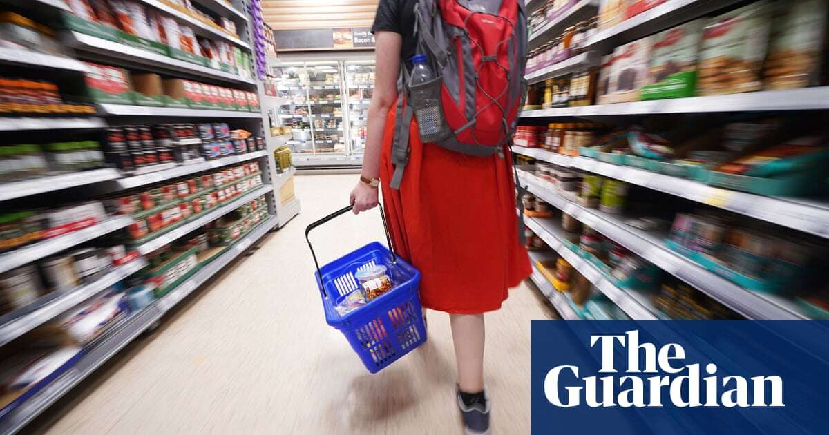 Retailers warn of higher prices in 2025 and urge ministers to ease tax burden