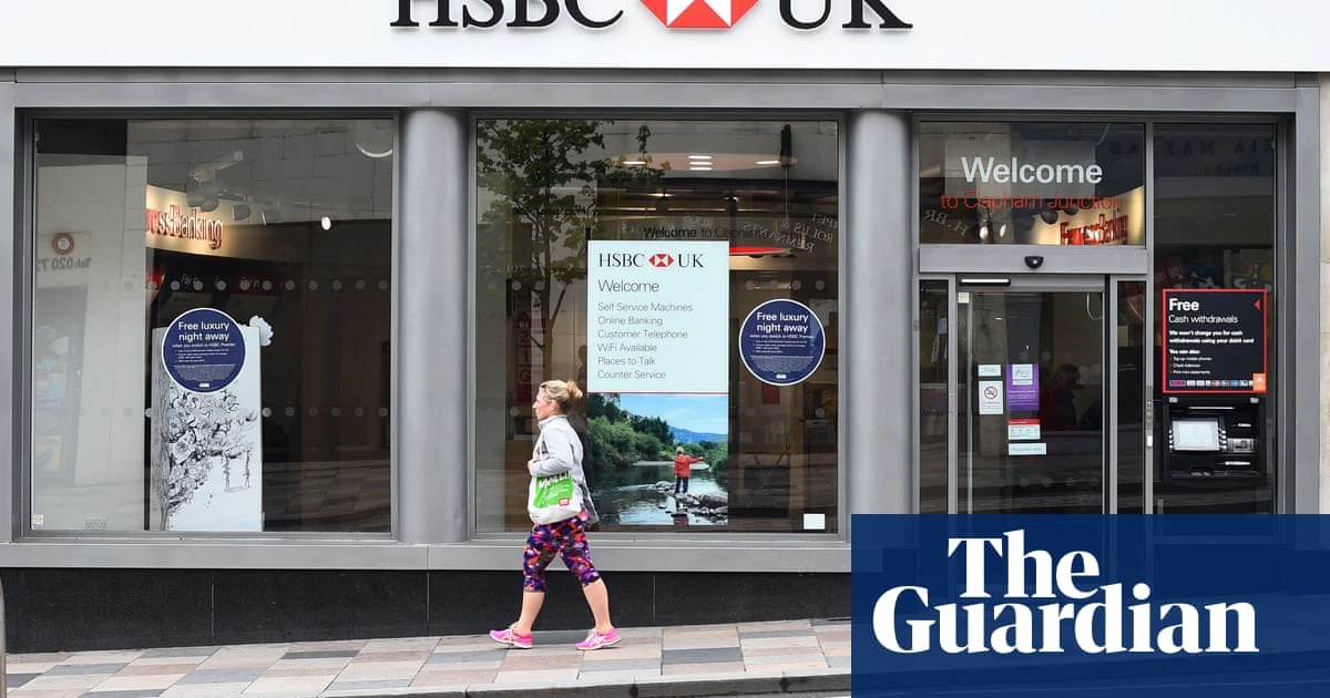 HSBC high street staff face bonus cut if they do not come into work enough