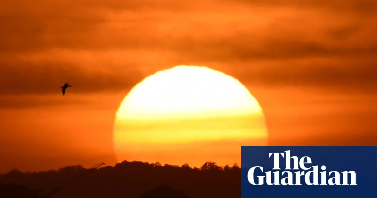 Fears of abnormally hot days in southern Australia after sudden stratospheric warming over Antarctica