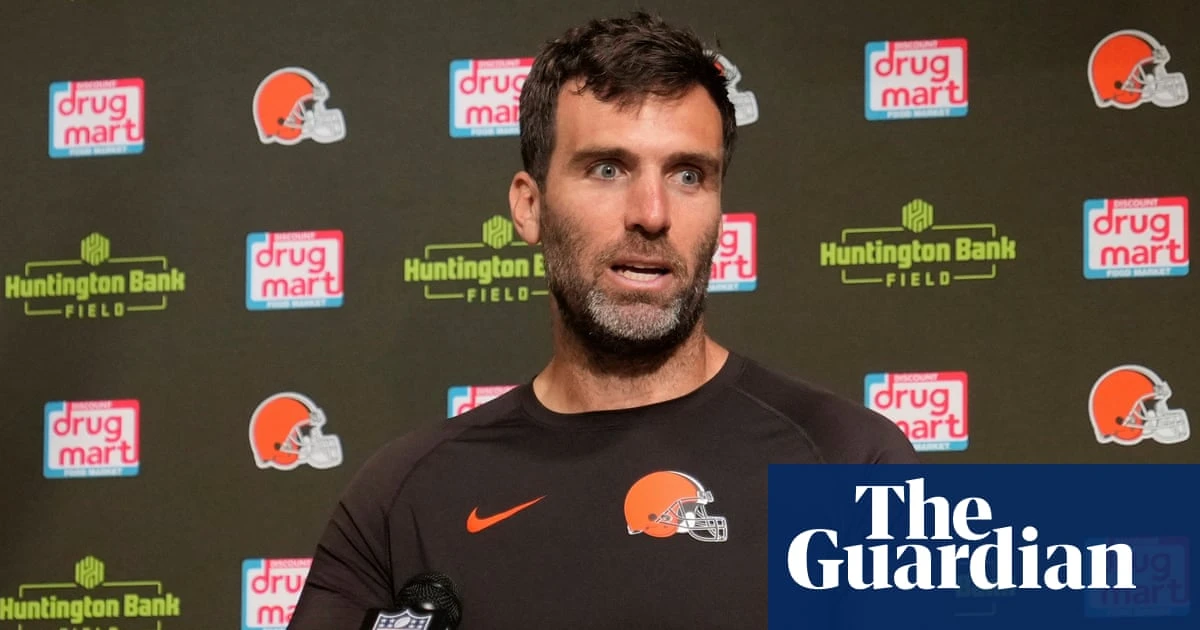 Browns bench Joe Flacco for Dillon Gabriel as Shedeur Sanders waits in the wings