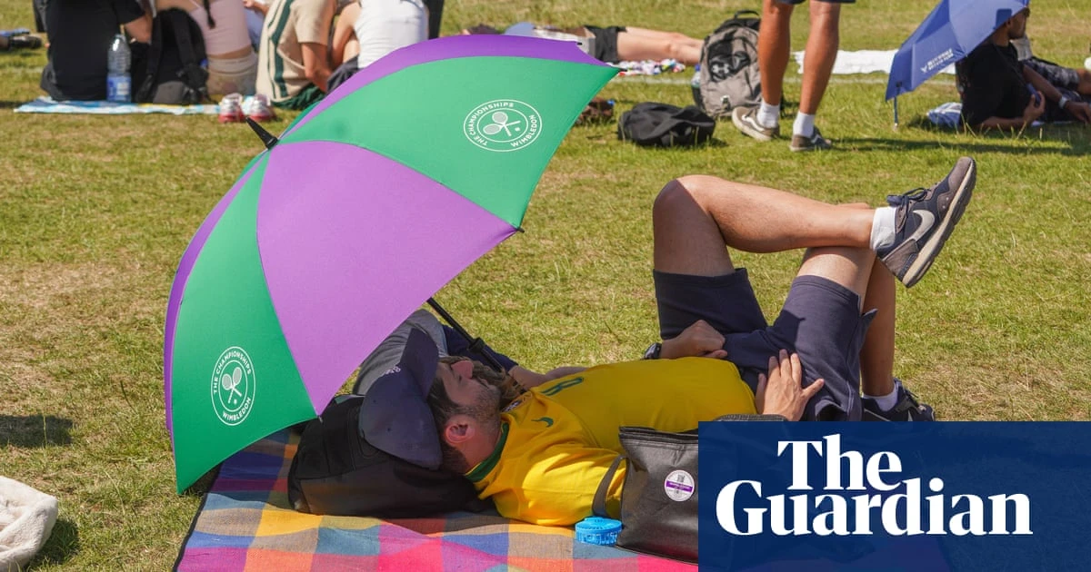 Wimbledon experiences hottest opening day on record as temperatures soar