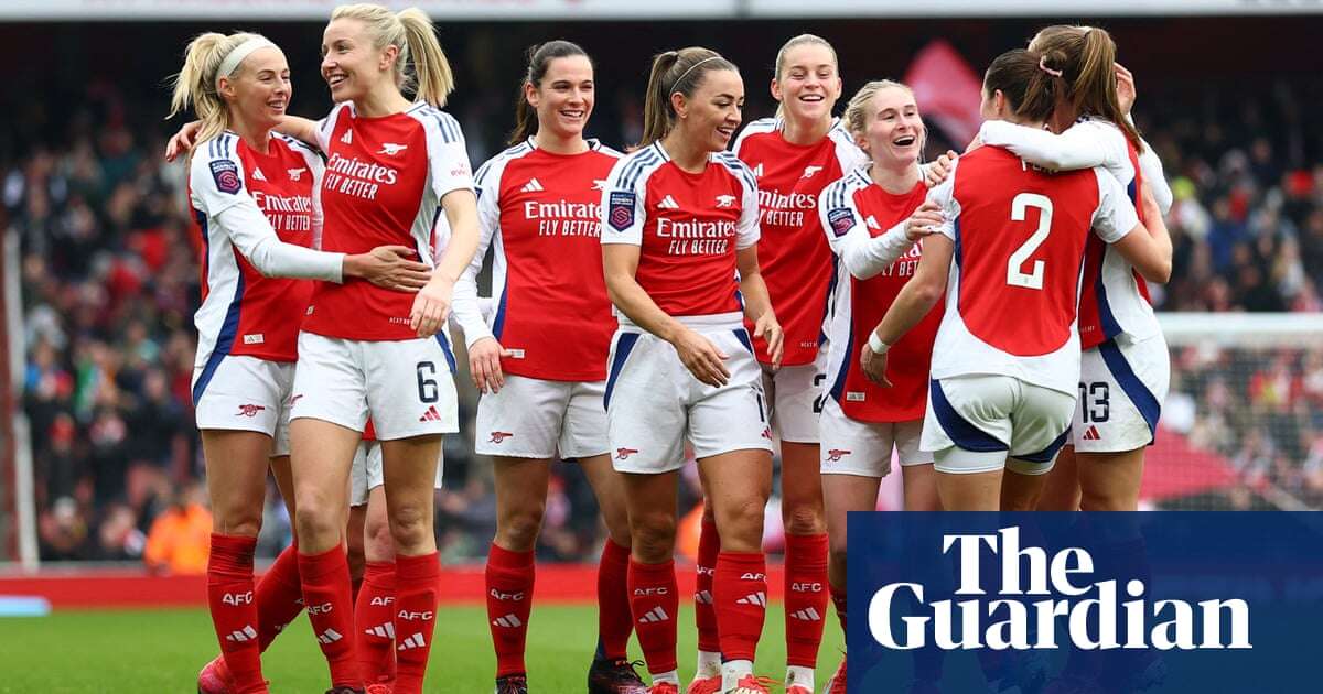 Five-star Arsenal hammer Tottenham in WSL derby as Chloe Kelly makes return