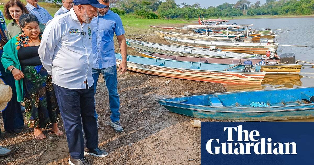 Brazilian president flies into Amazon amid alarm over droughts and wildfires