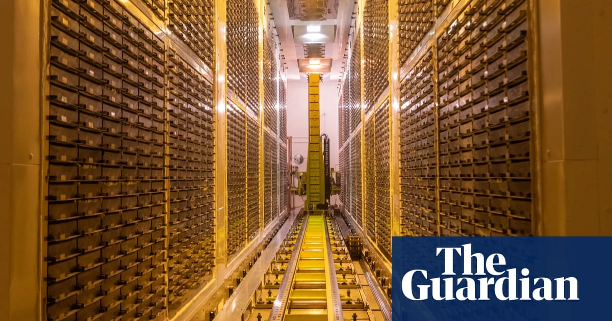 Genetic data on 500,000 volunteers in UK to be released for scientific study