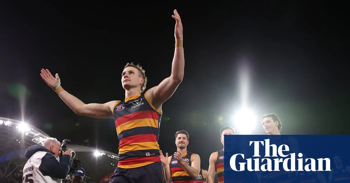 Crows handle the hype to break Collingwood hoodoo in strange thriller that had the lot