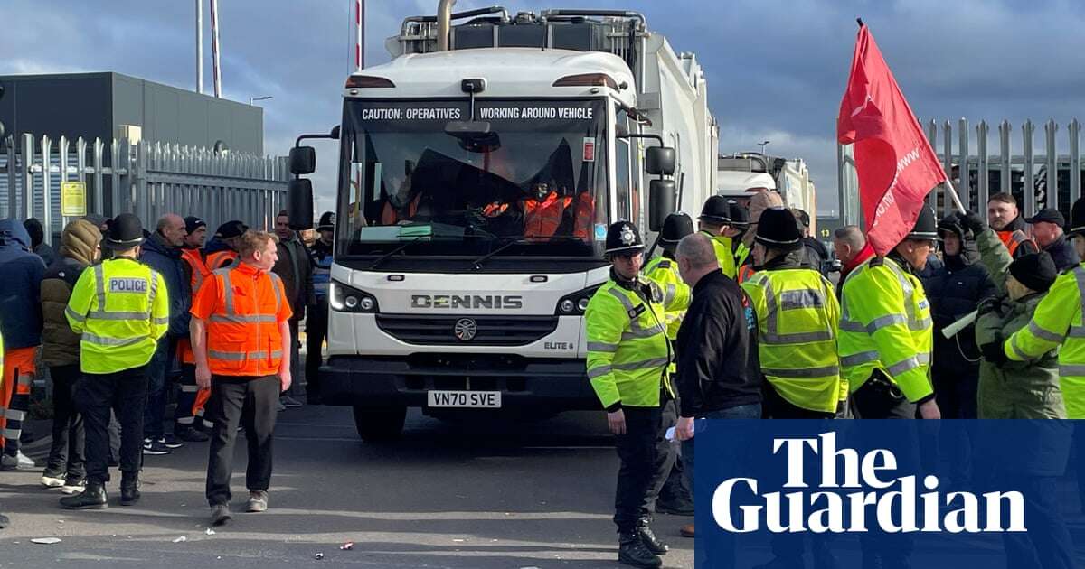 Bin strike begins in Birmingham as workers and council trade accusations