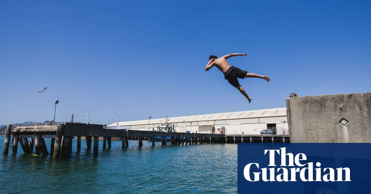 Popping a manu: New Zealand’s unique water jumping obsession