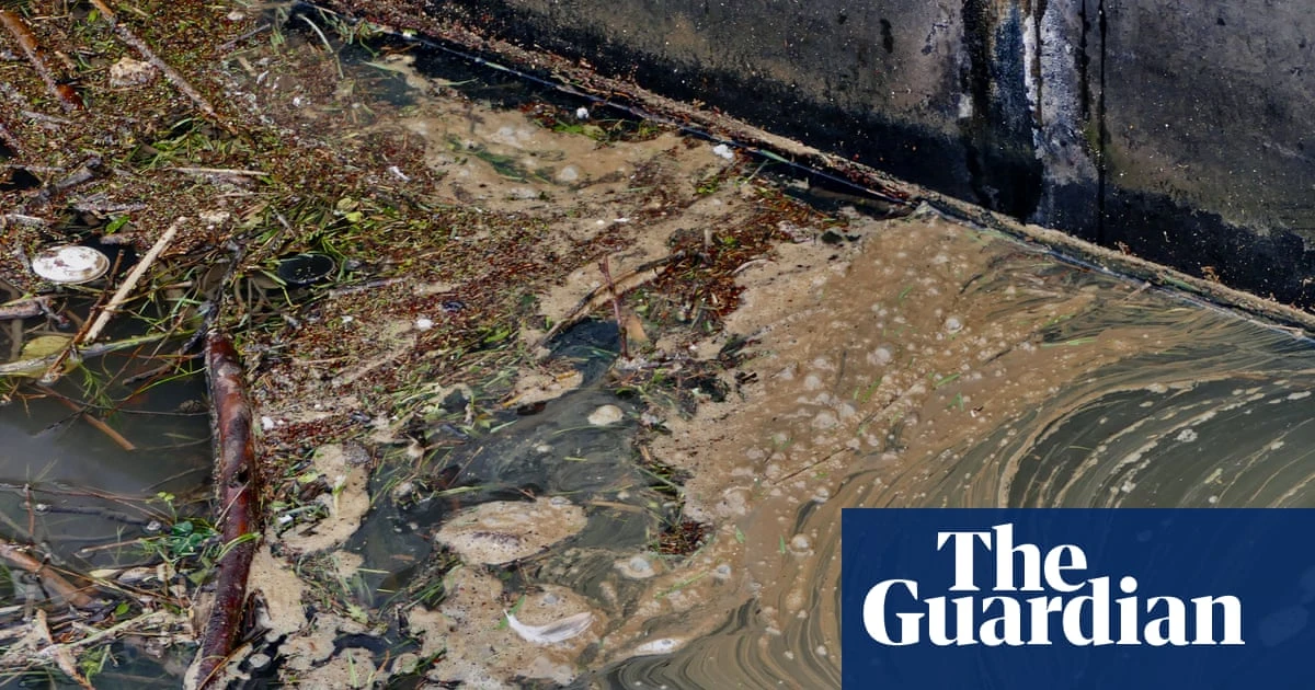 Bosses at six water firms had £4m in bonuses blocked under new rules, Ofwat says