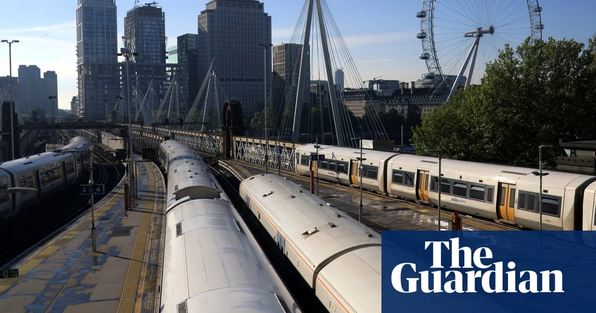 Speed restrictions imposed on two main train lines amid UK heatwave