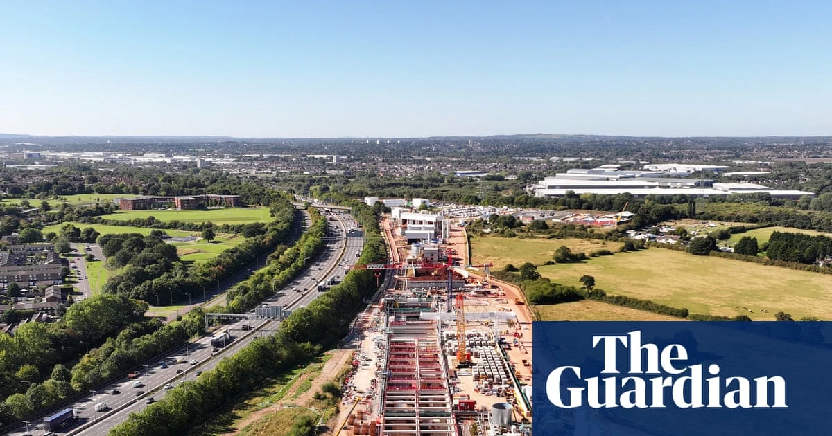 Resurrect HS2 northern leg to boost rail freight capacity, say UK manufacturers