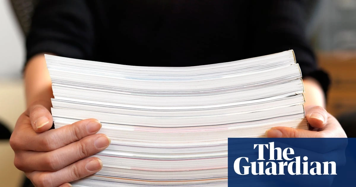 ‘Obvious markers of AI’: doubts raised over winner of short story prize