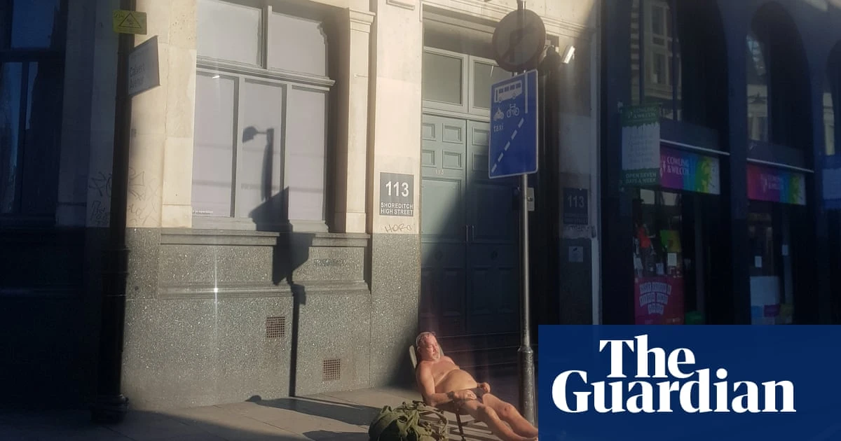 ‘It looked like a stage set’: Gideon Mendel’s best phone shot