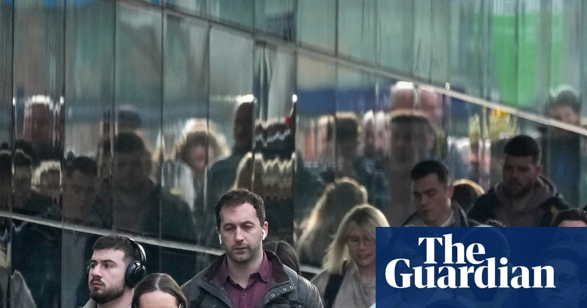 Minister defends changes to UK workers’ rights against costs backlash