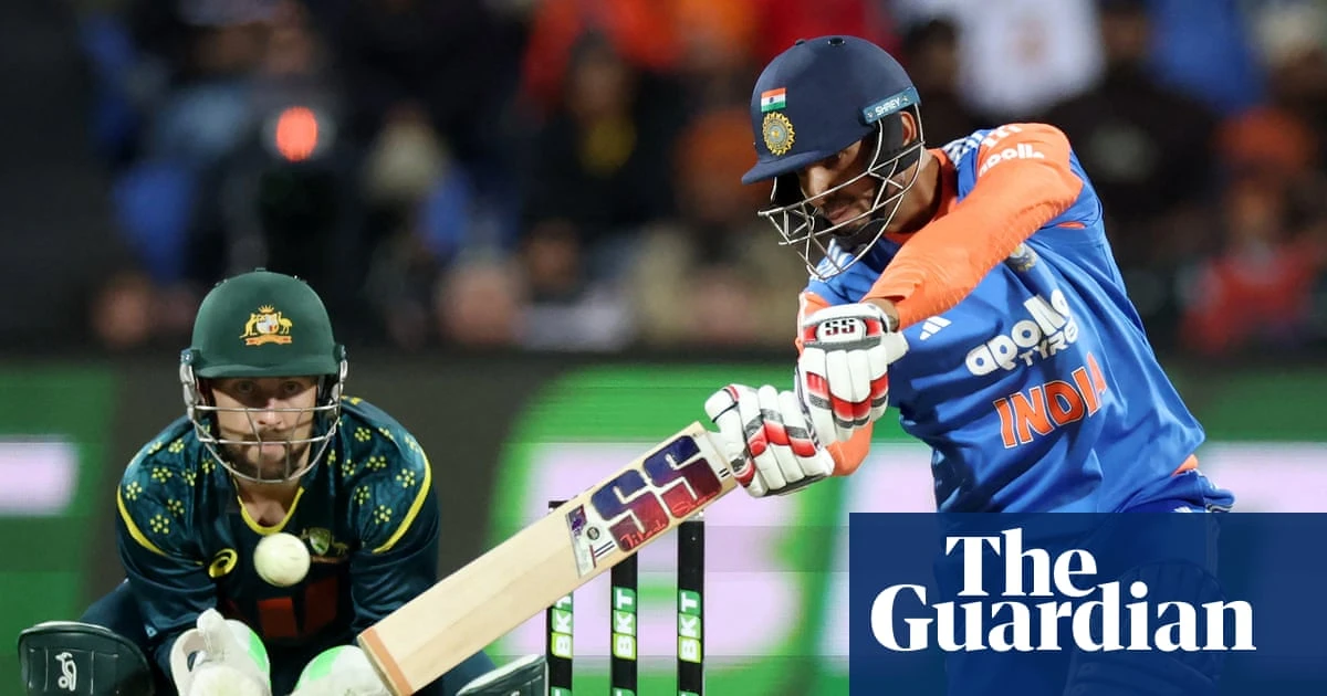 India make light work of depleted Australia bowling attack to level T20 series
