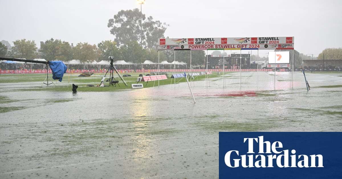 Victoria weather: storms, flood rescues and hundreds of reports of building damage